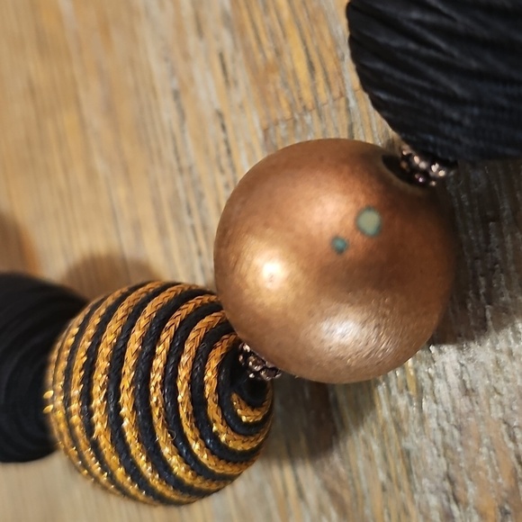 Woven Chunky Black and Gold Bead Statement Necklace - Picture 7 of 8
